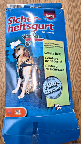 Trixie dog tour - trixie,